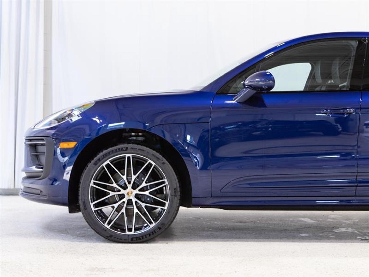 2026 Porsche Macan AWD Photo
