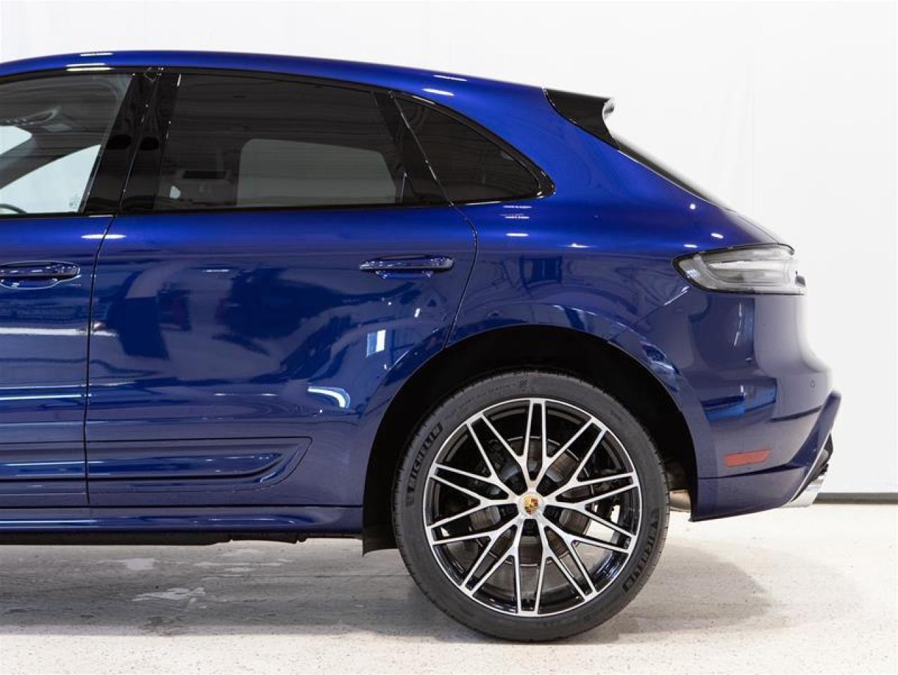 2026 Porsche Macan AWD Photo