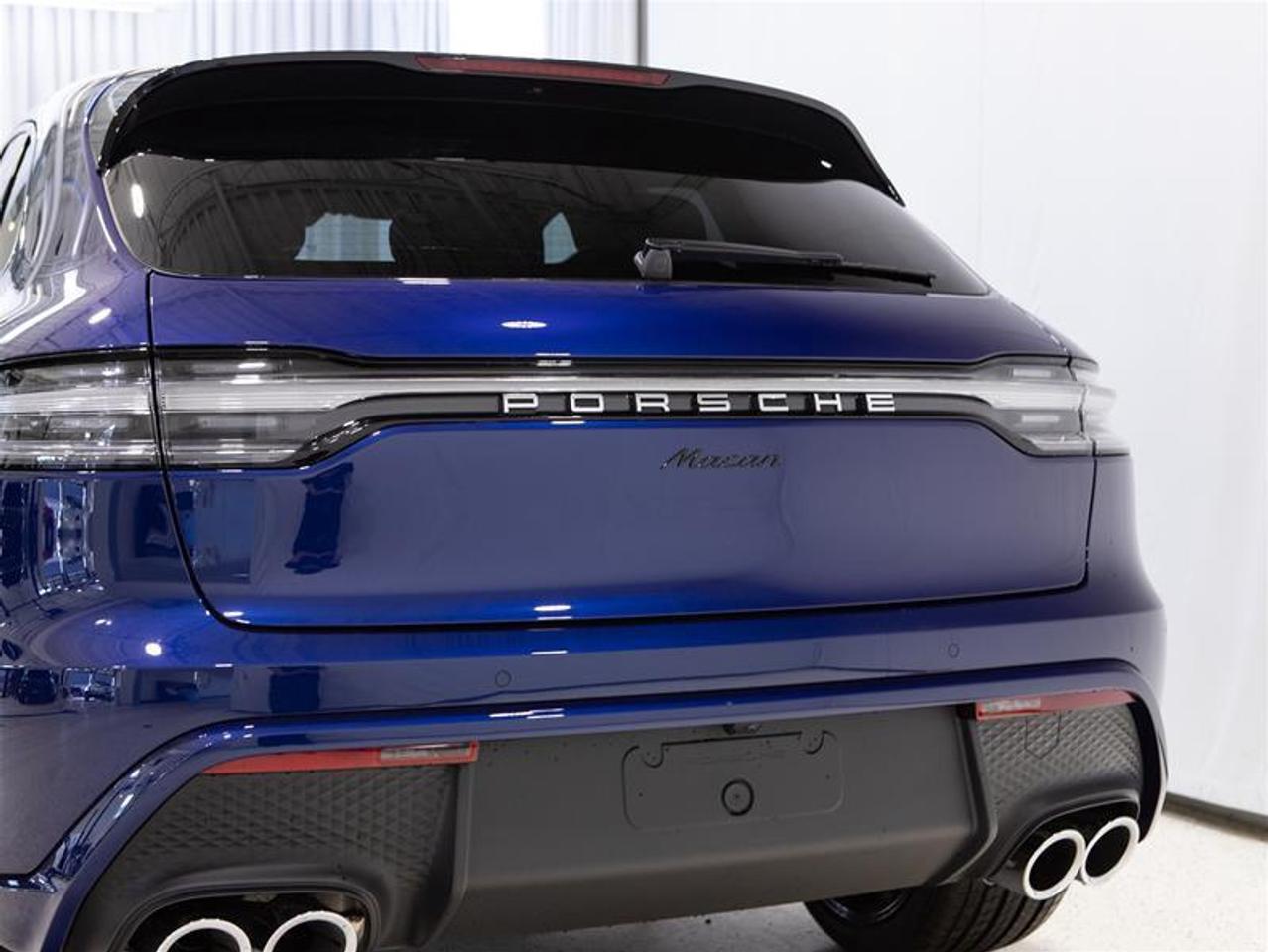 2026 Porsche Macan AWD Photo