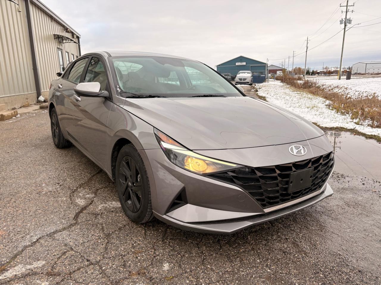 2023 Hyundai Elantra IVT, Apple Carplay, Valid Hyundai Warranty! Photo2