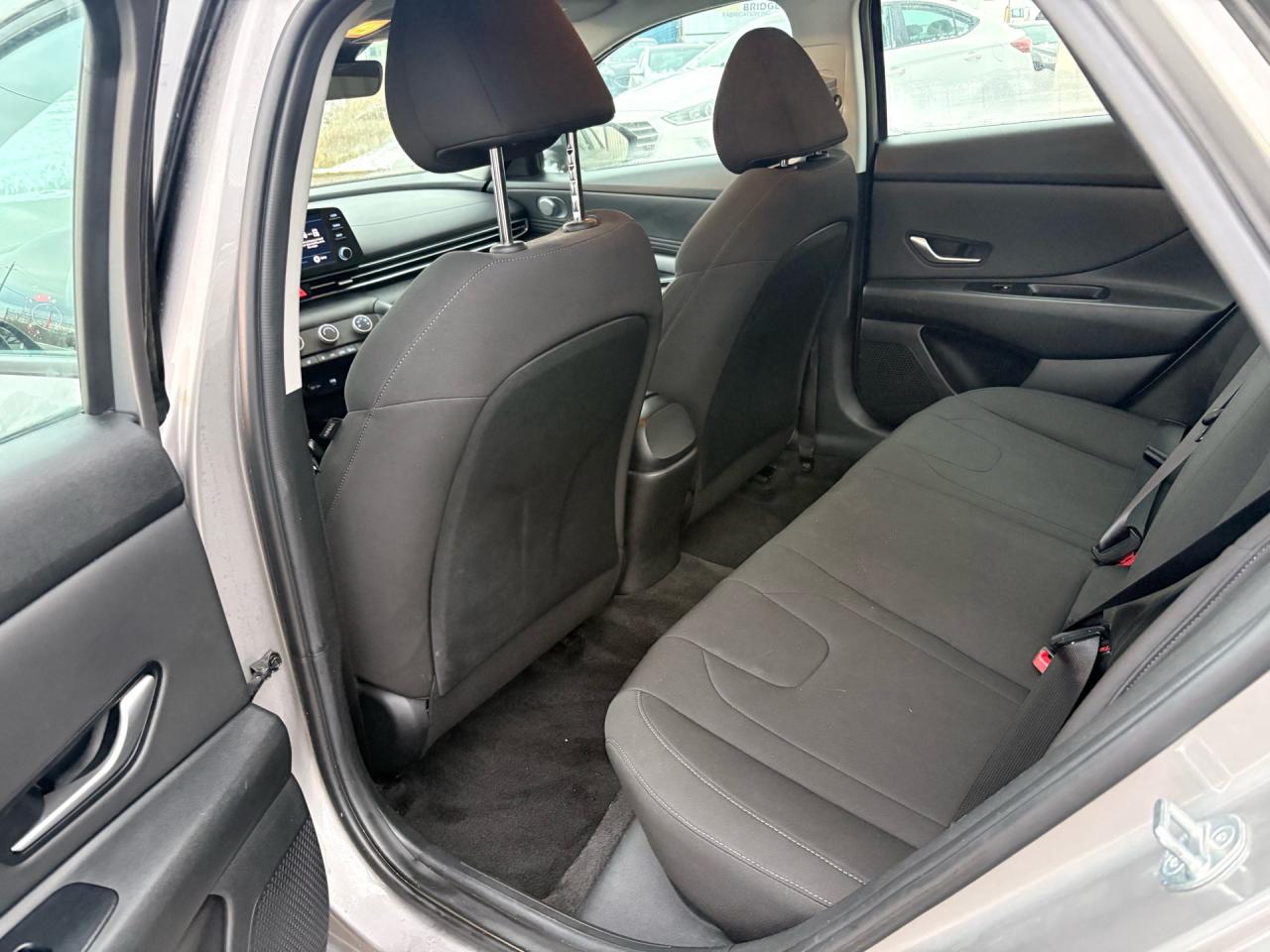 2023 Hyundai Elantra IVT, Apple Carplay, Valid Hyundai Warranty! Photo