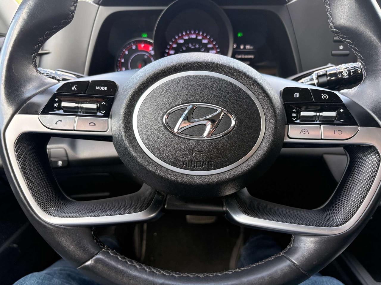 2023 Hyundai Elantra IVT, Apple Carplay, Valid Hyundai Warranty! Photo