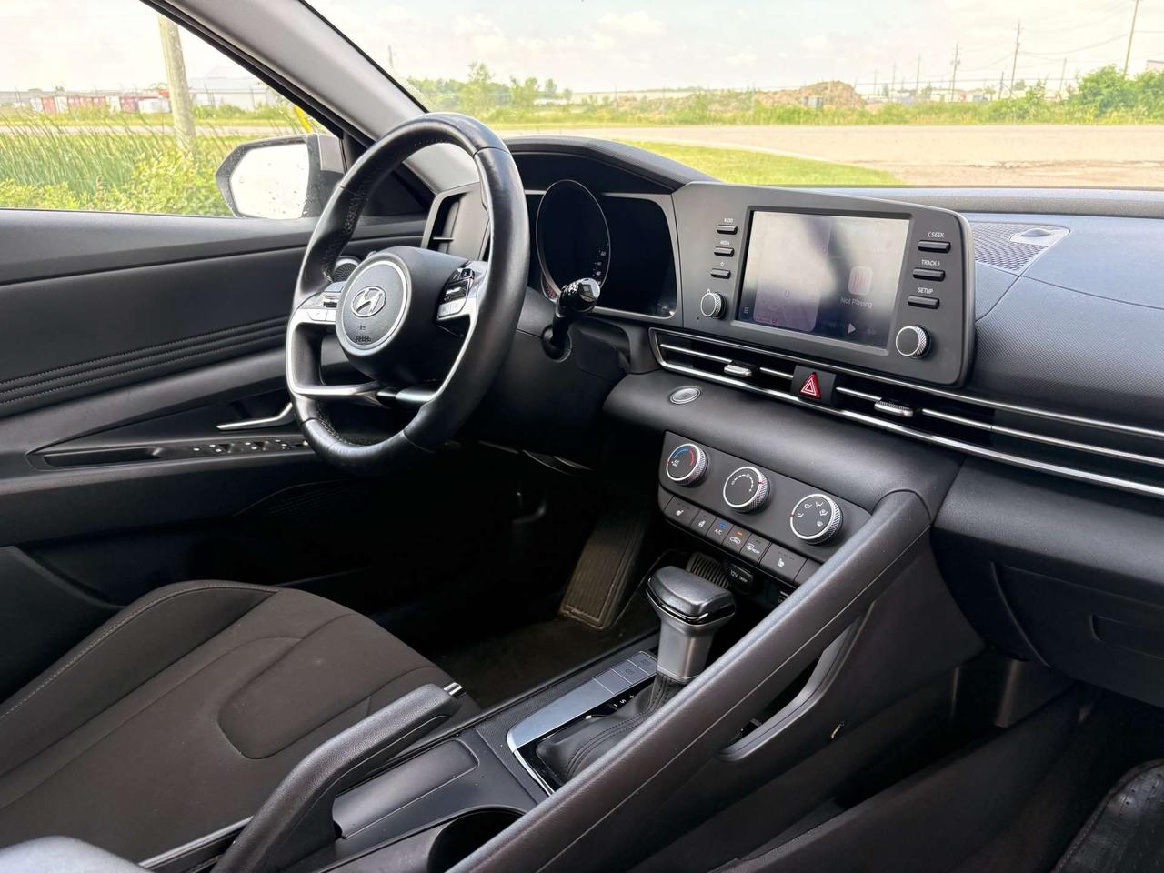 2023 Hyundai Elantra IVT, Apple Carplay, Valid Hyundai Warranty! Photo