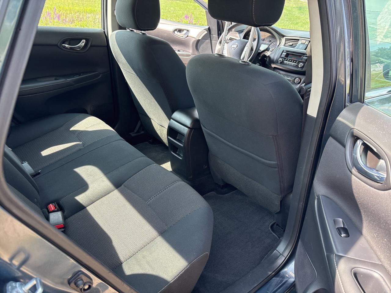 2017 Nissan Sentra 4dr Sdn Man S Photo