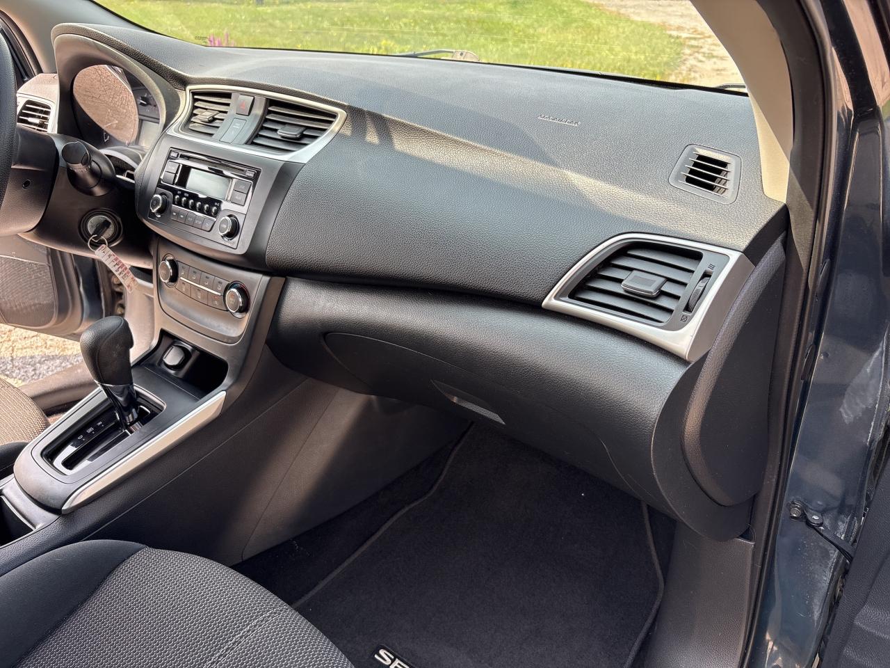 2017 Nissan Sentra 4dr Sdn Auto S Photo