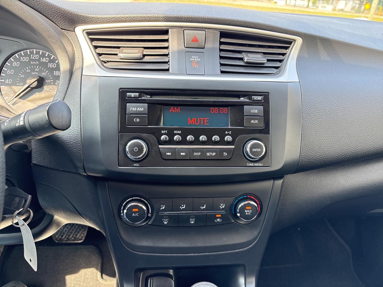 2017 Nissan Sentra 4dr Sdn Man S Photo