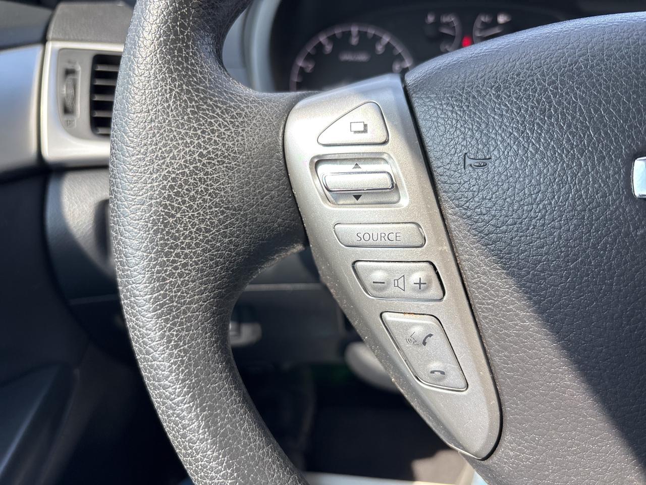 2017 Nissan Sentra 4dr Sdn Man S Photo