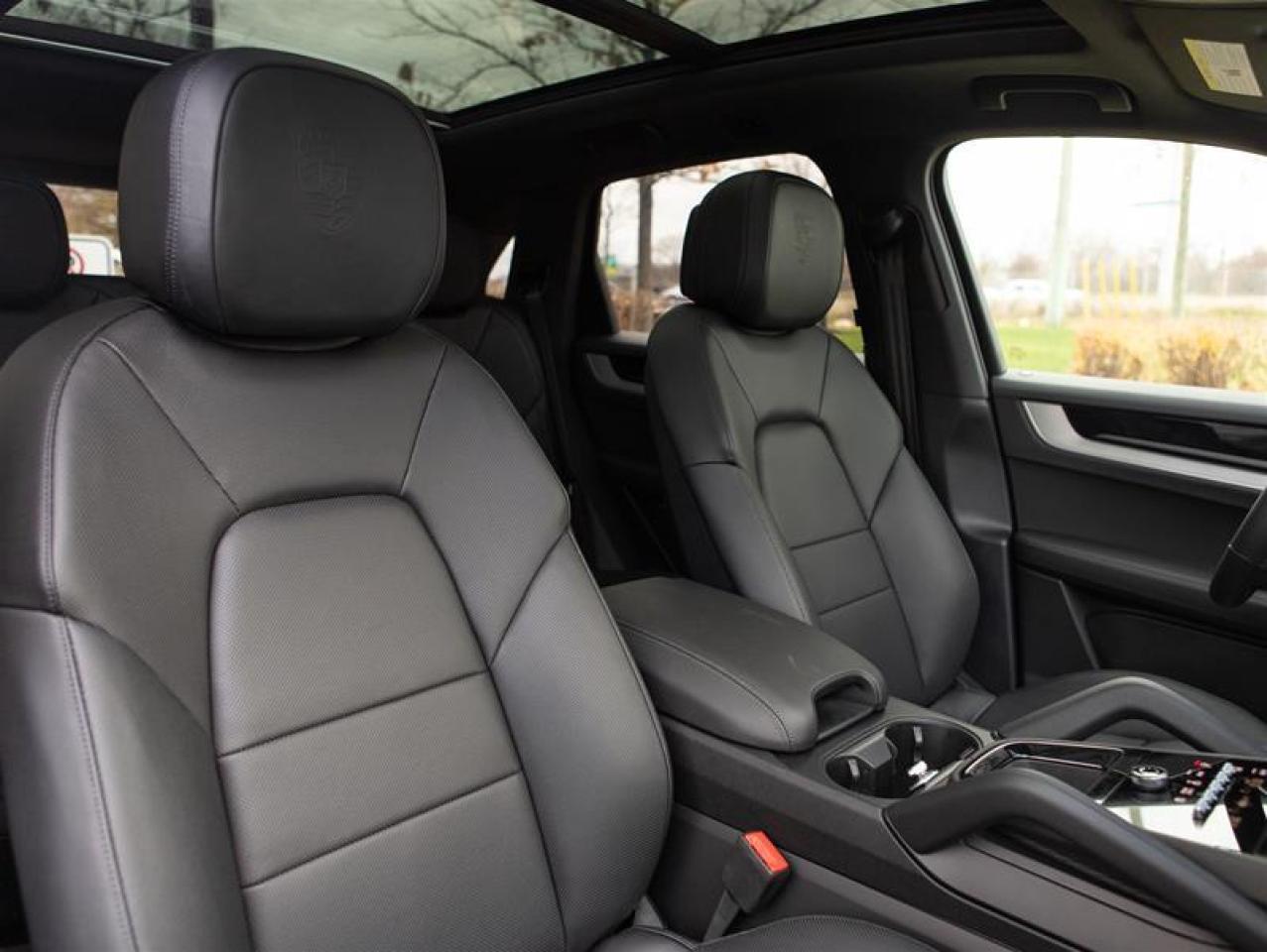 2024 Porsche Cayenne S e-Hybrid AWD Photo