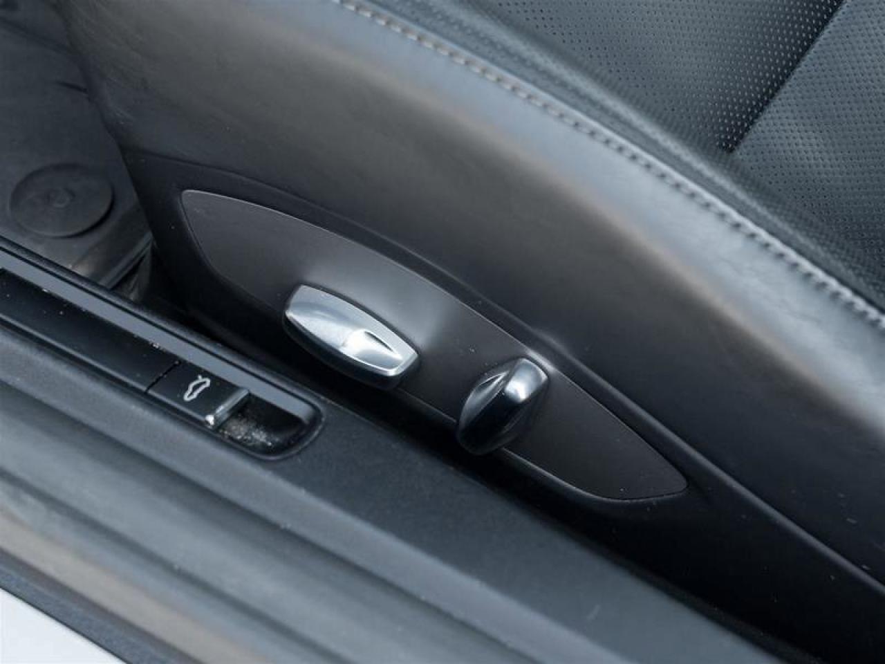 2019 Porsche 911 Carrera 4 GTS CPO Electric Slide/Tilt Sunroof in G Photo