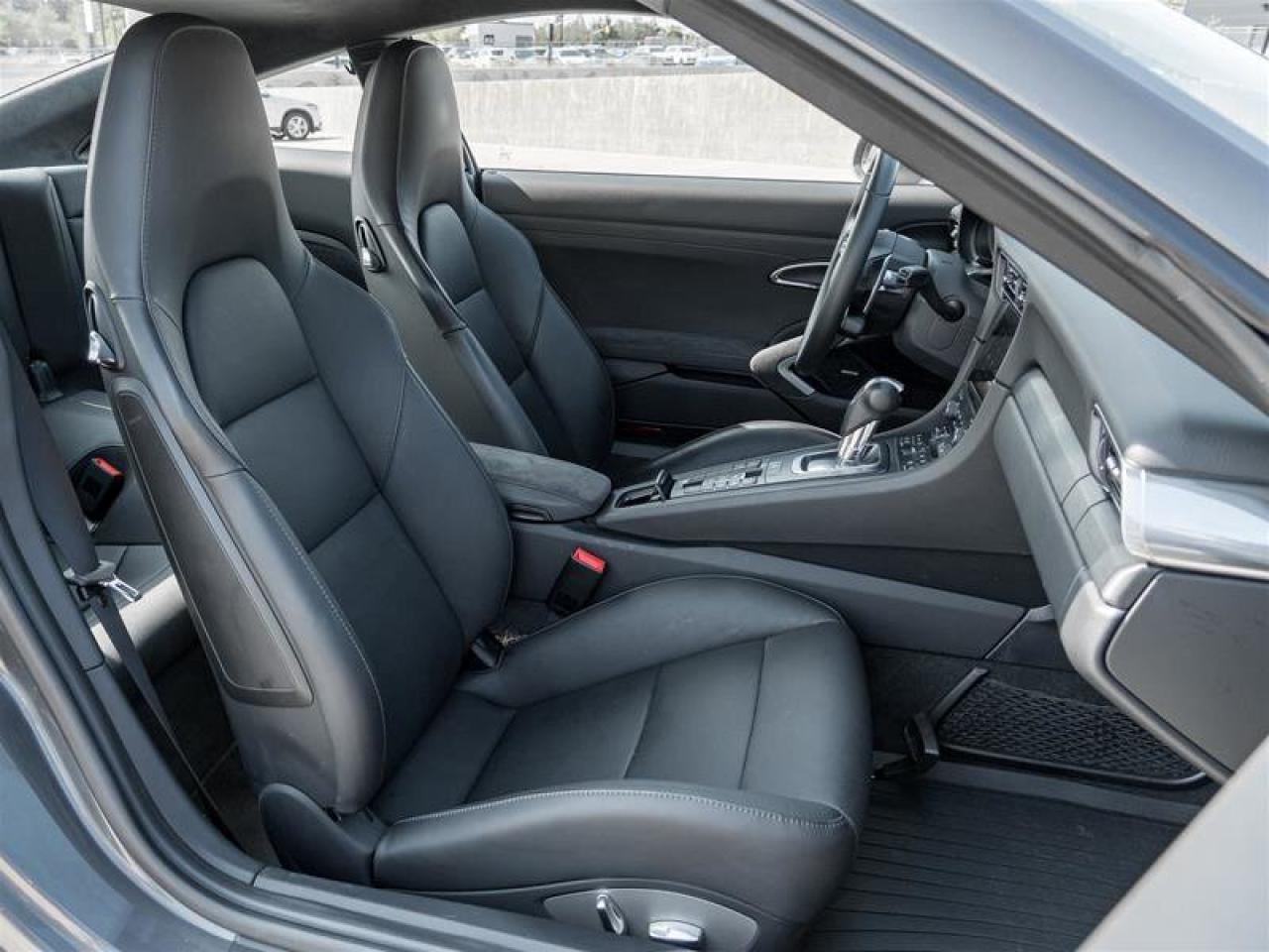 2019 Porsche 911 Carrera 4 GTS CPO Electric Slide/Tilt Sunroof in G Photo