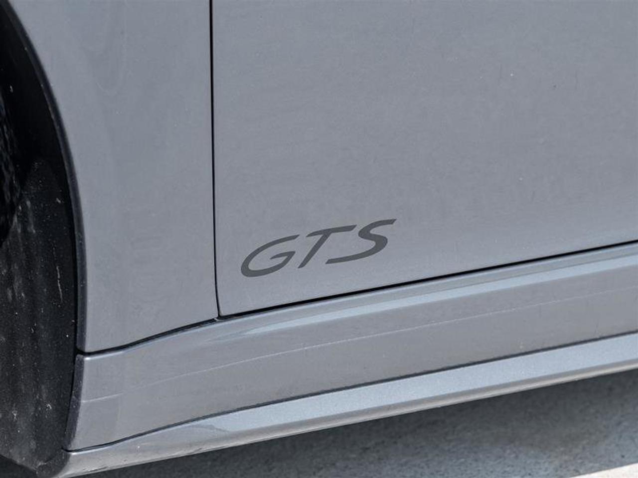 2019 Porsche 911 Carrera 4 GTS CPO Electric Slide/Tilt Sunroof in G Photo