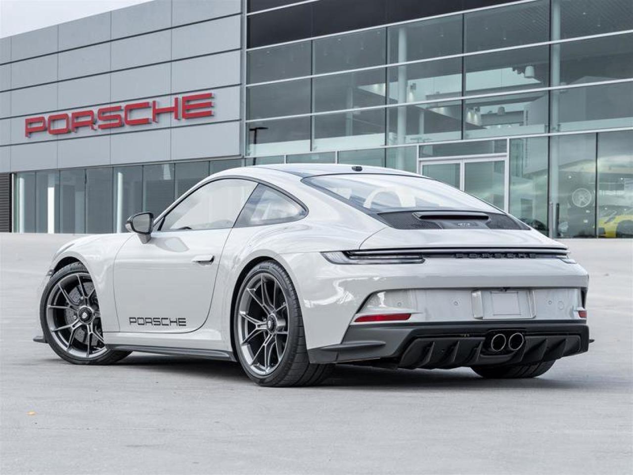 2022 Porsche 911 GT3 Coupe Touring Pkg PCCB Front Axle Lift System Photo3