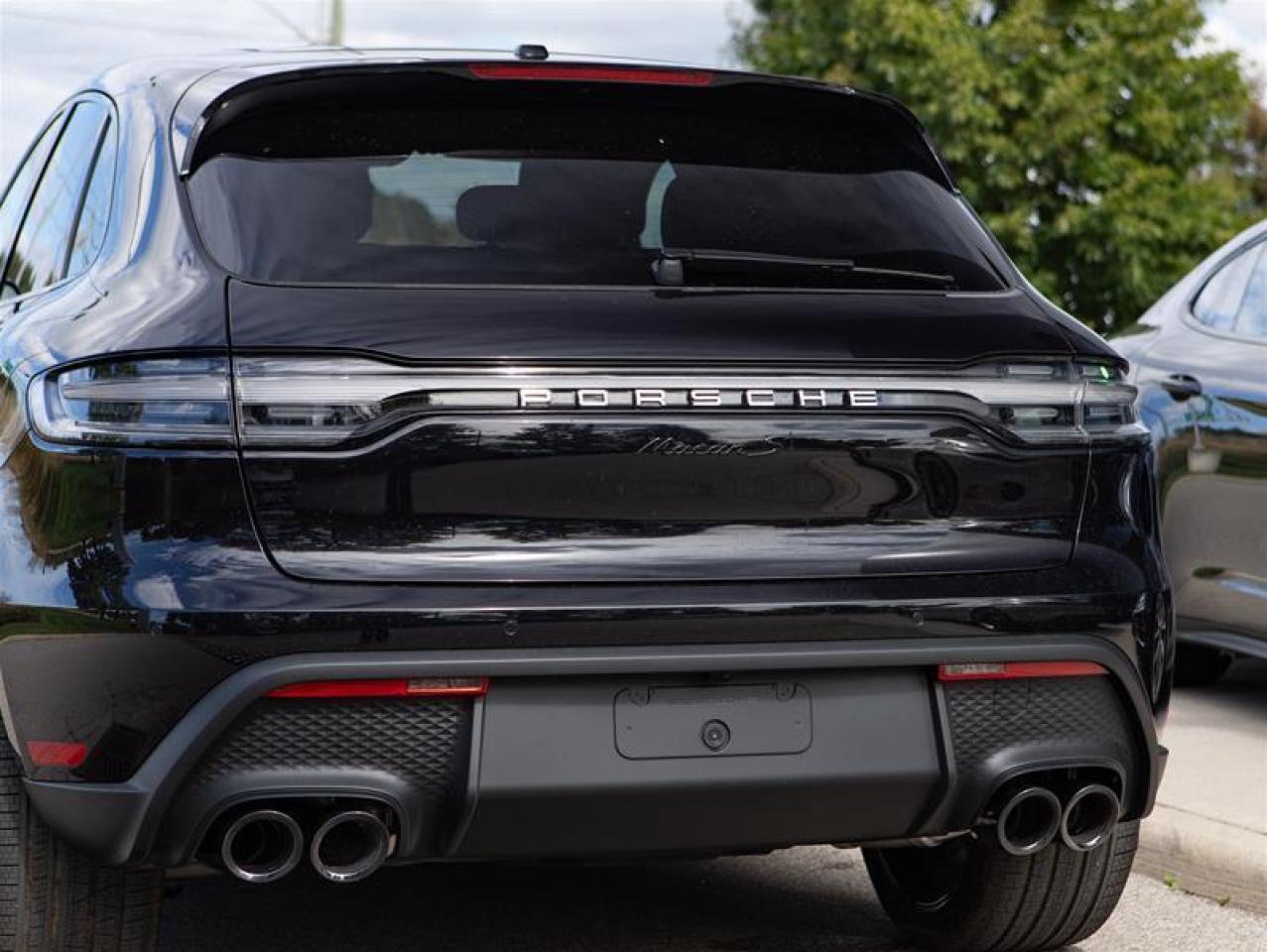 2025 Porsche Macan S AWD Photo