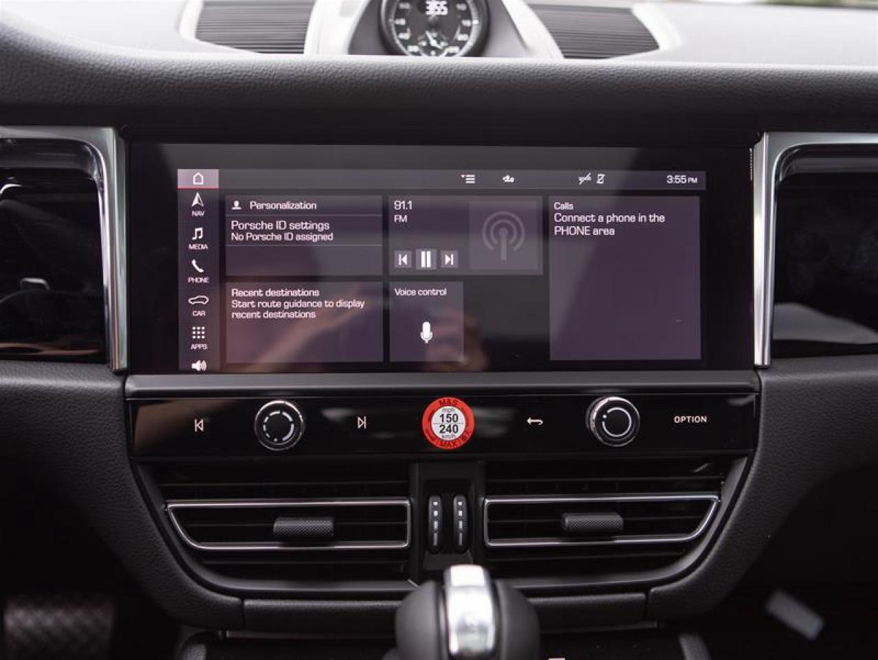 2025 Porsche Macan S AWD Photo