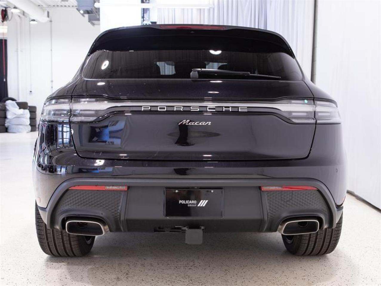 2026 Porsche Macan AWD Photo