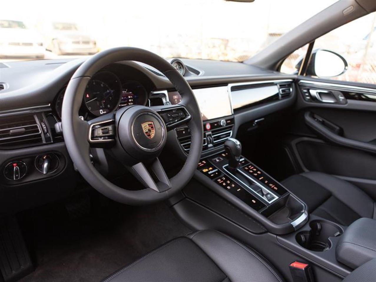 2026 Porsche Macan AWD Photo