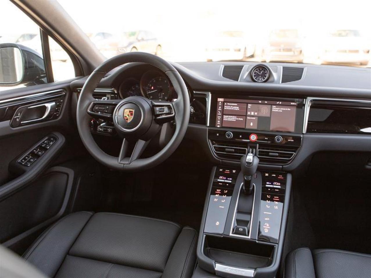 2026 Porsche Macan AWD Photo