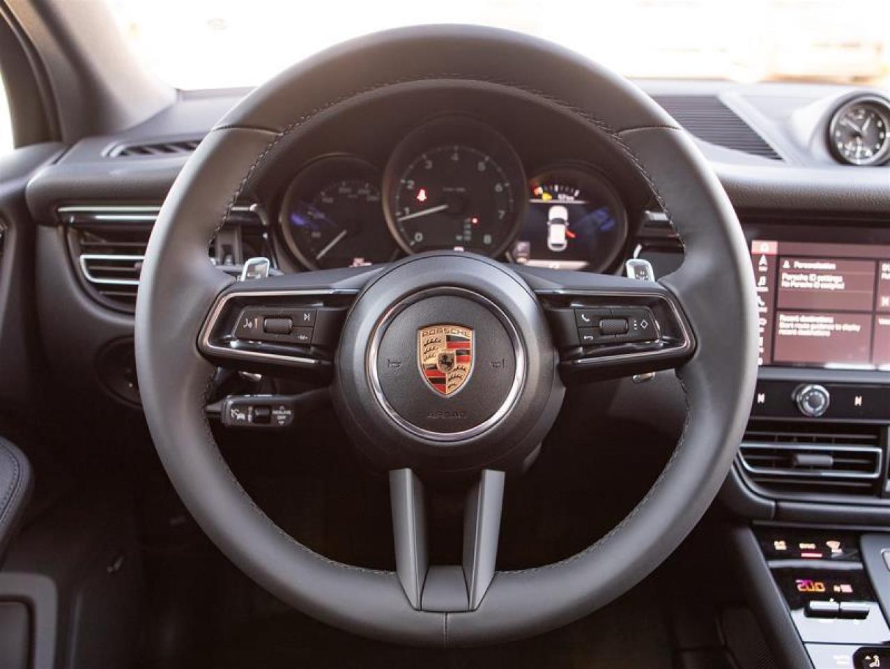 2026 Porsche Macan AWD Photo