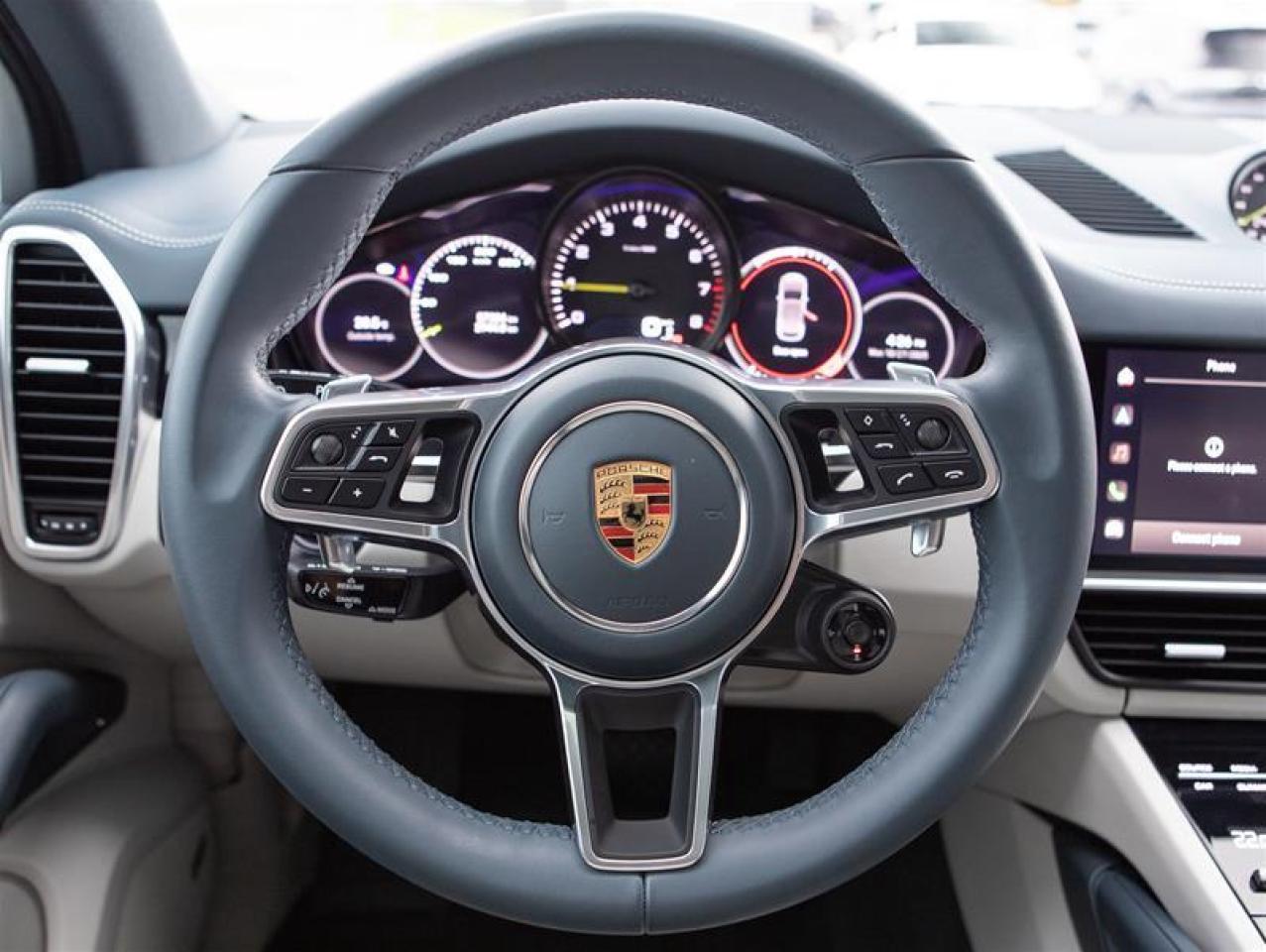 2023 Porsche Cayenne E-Hybrid Photo