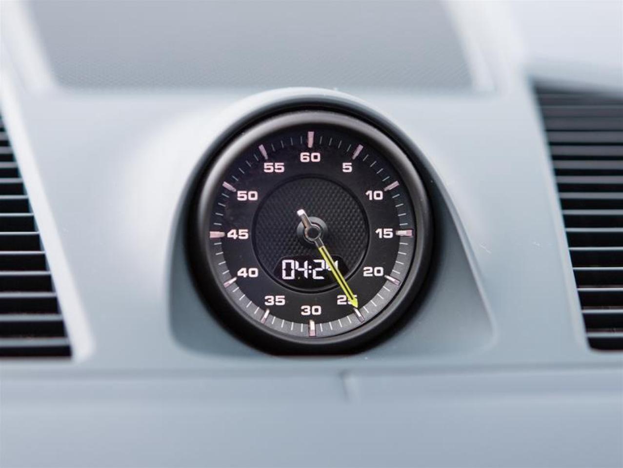 2023 Porsche Cayenne E-Hybrid Photo