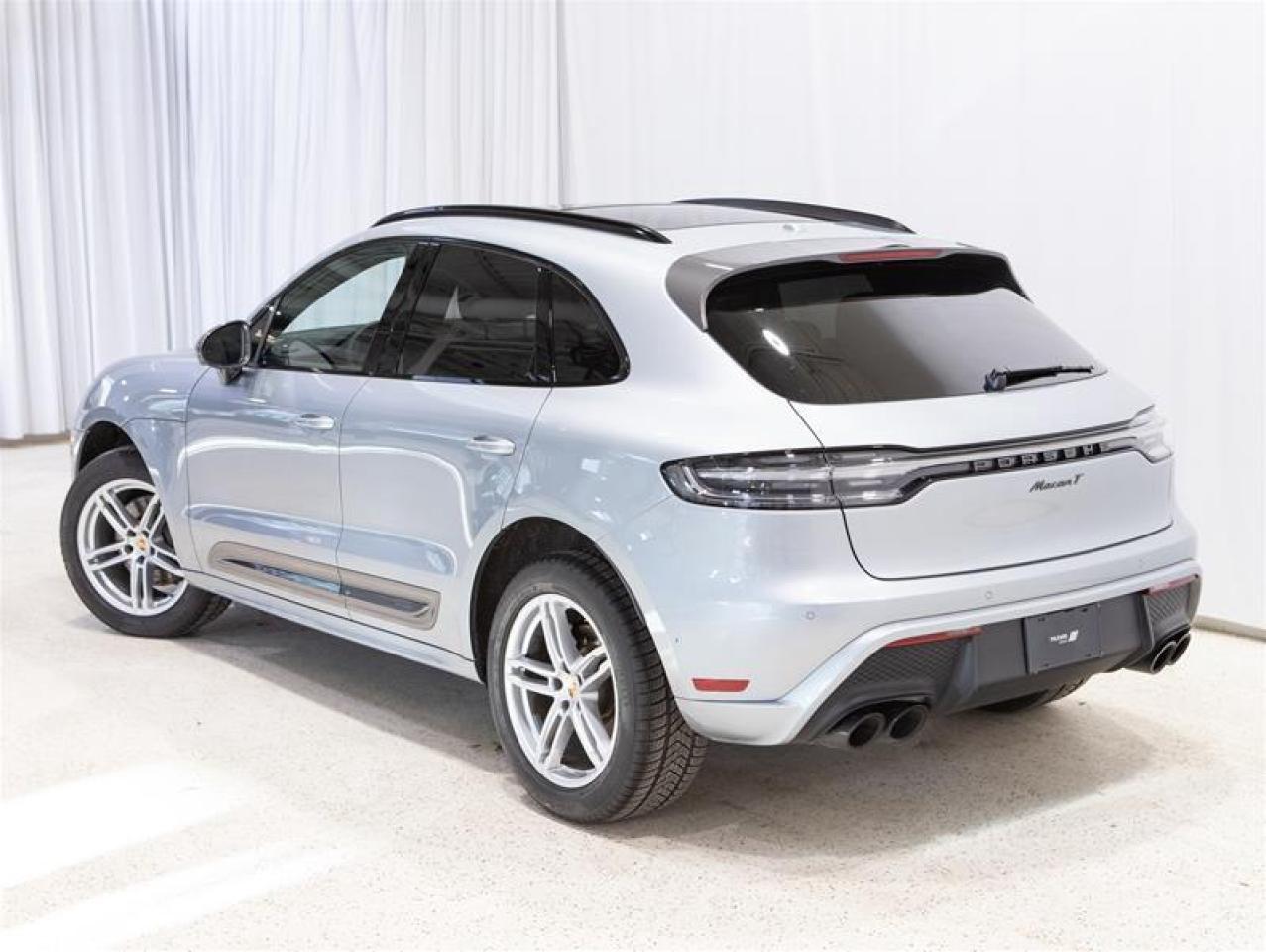 2025 Porsche Macan T AWD Photo
