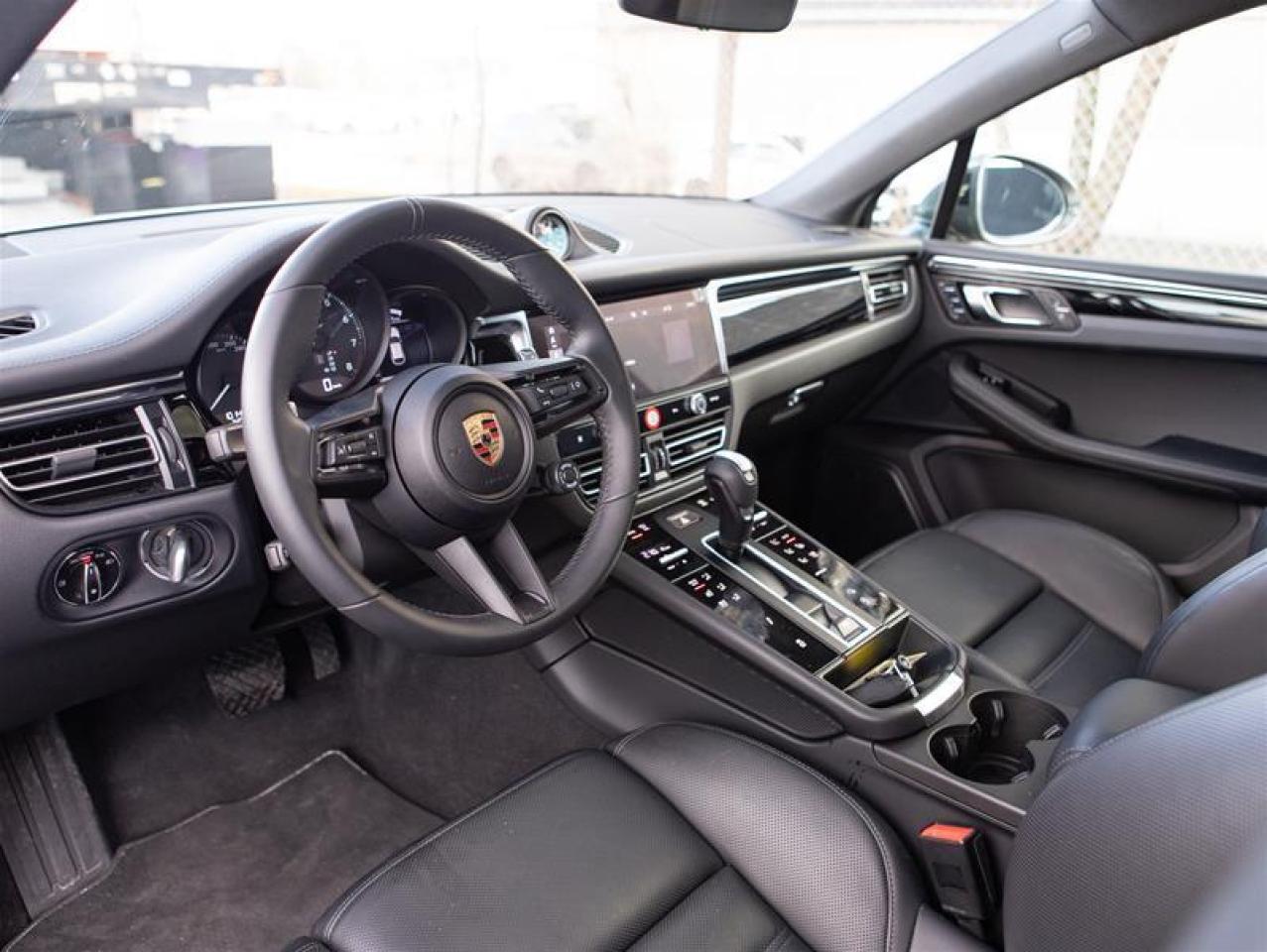 2025 Porsche Macan T AWD Photo