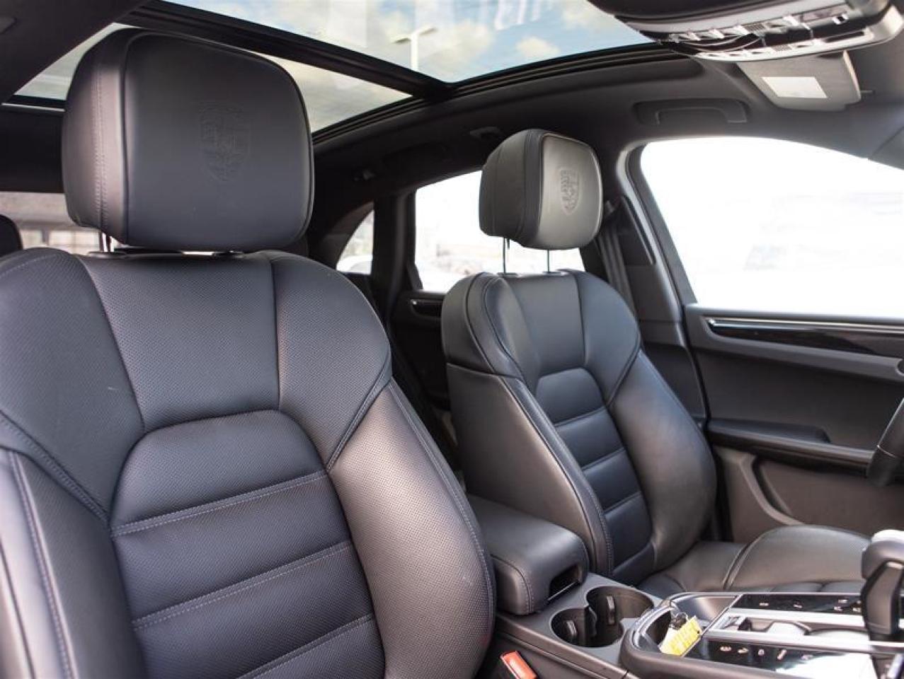 2025 Porsche Macan T AWD Photo