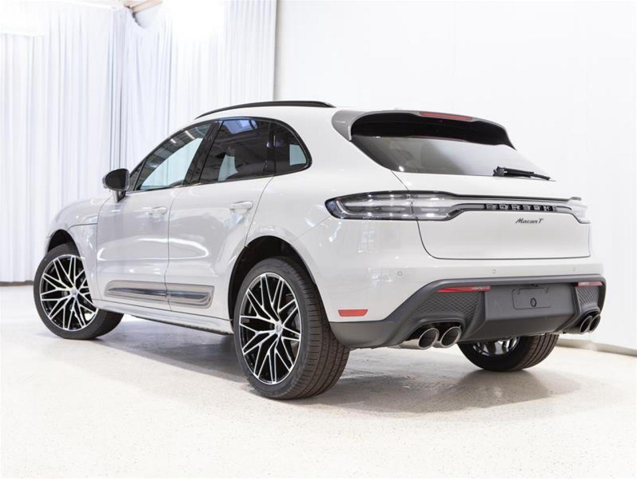 2026 Porsche Macan T AWD Photo