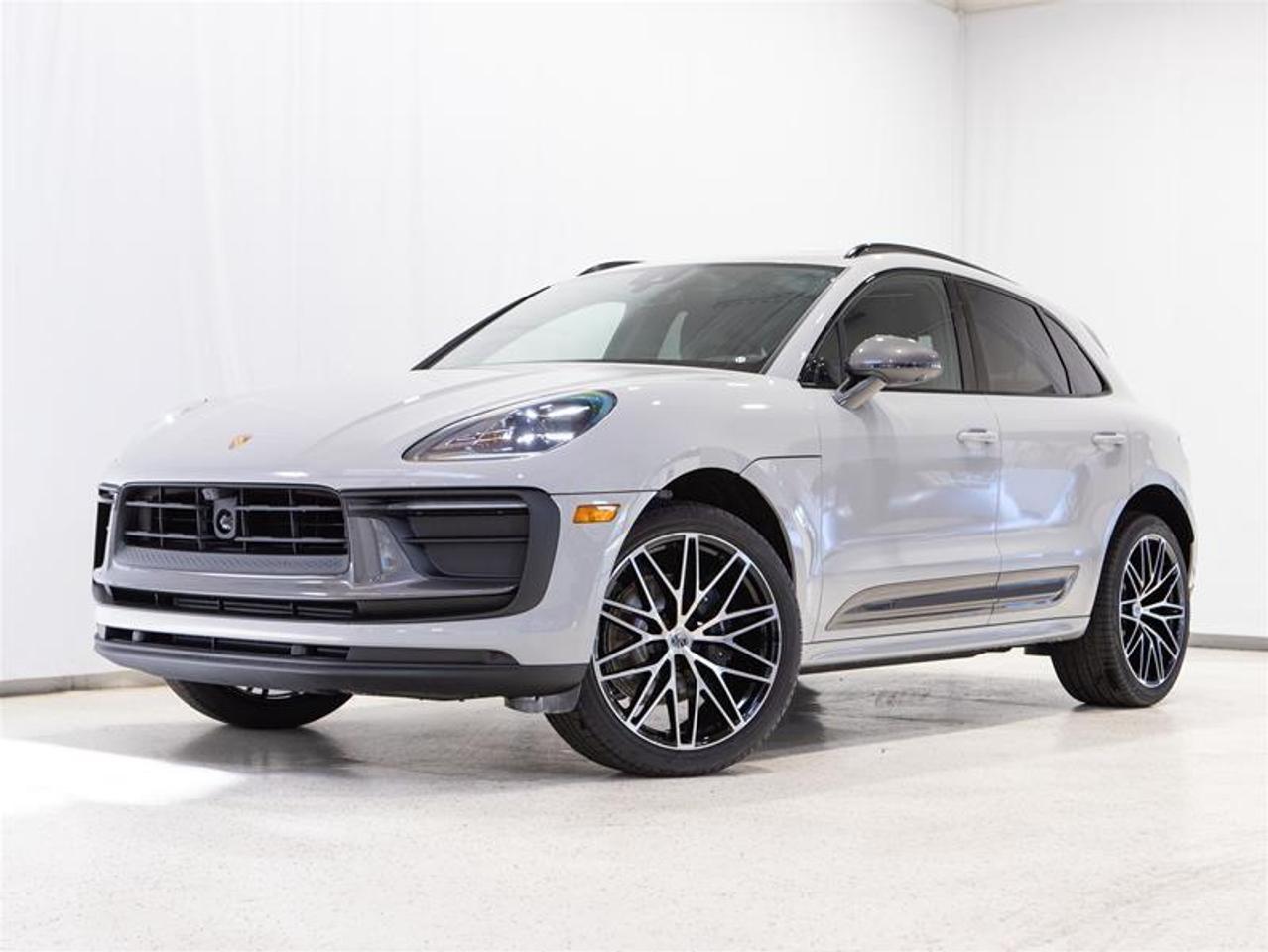 2026 Porsche Macan T AWD Photo