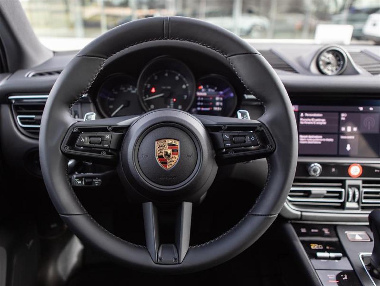 2024 Porsche Macan AWD Photo