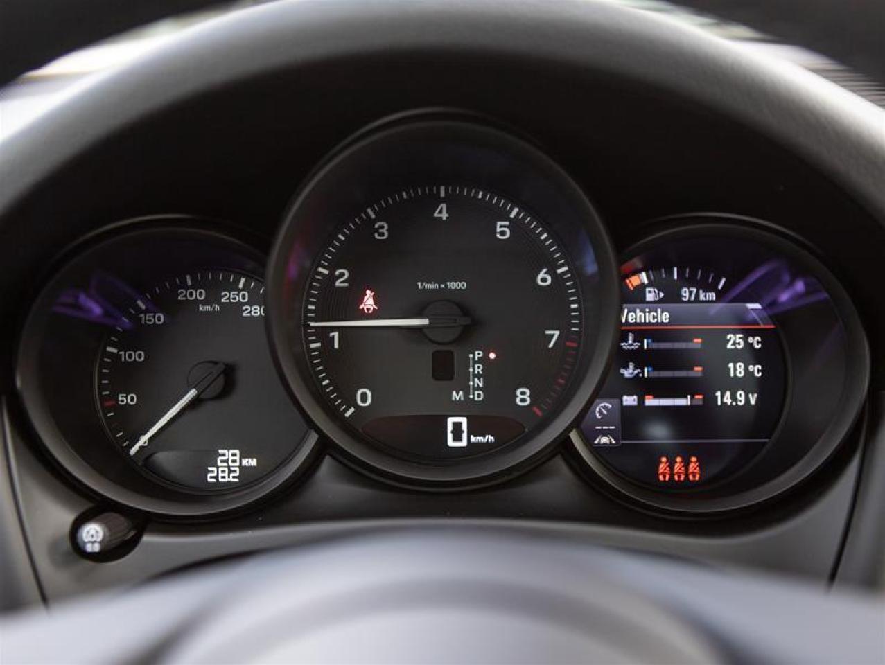 2024 Porsche Macan AWD Photo