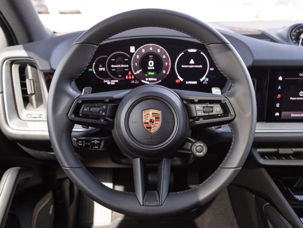 2024 Porsche Cayenne e-Hybrid AWD Photo