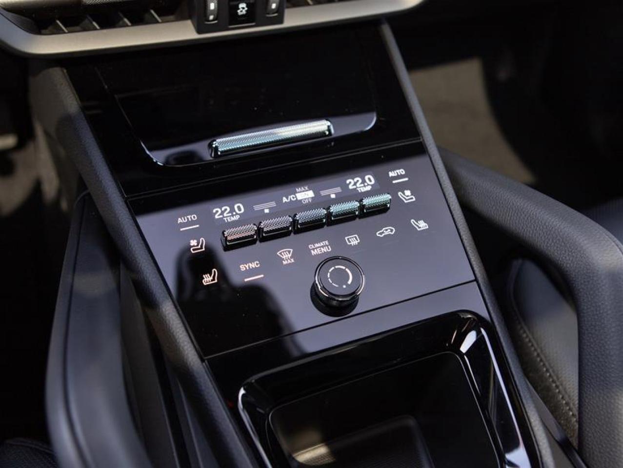 2024 Porsche Cayenne e-Hybrid AWD Photo