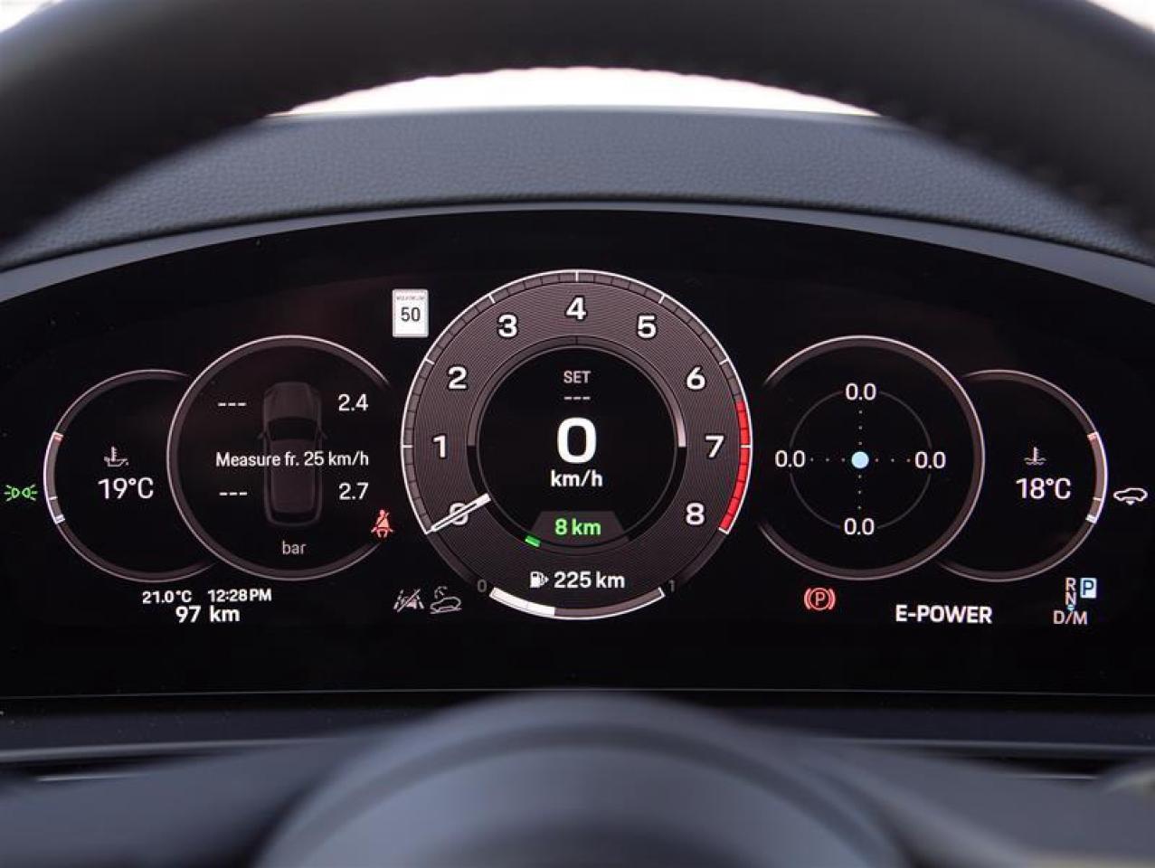 2024 Porsche Cayenne e-Hybrid AWD Photo