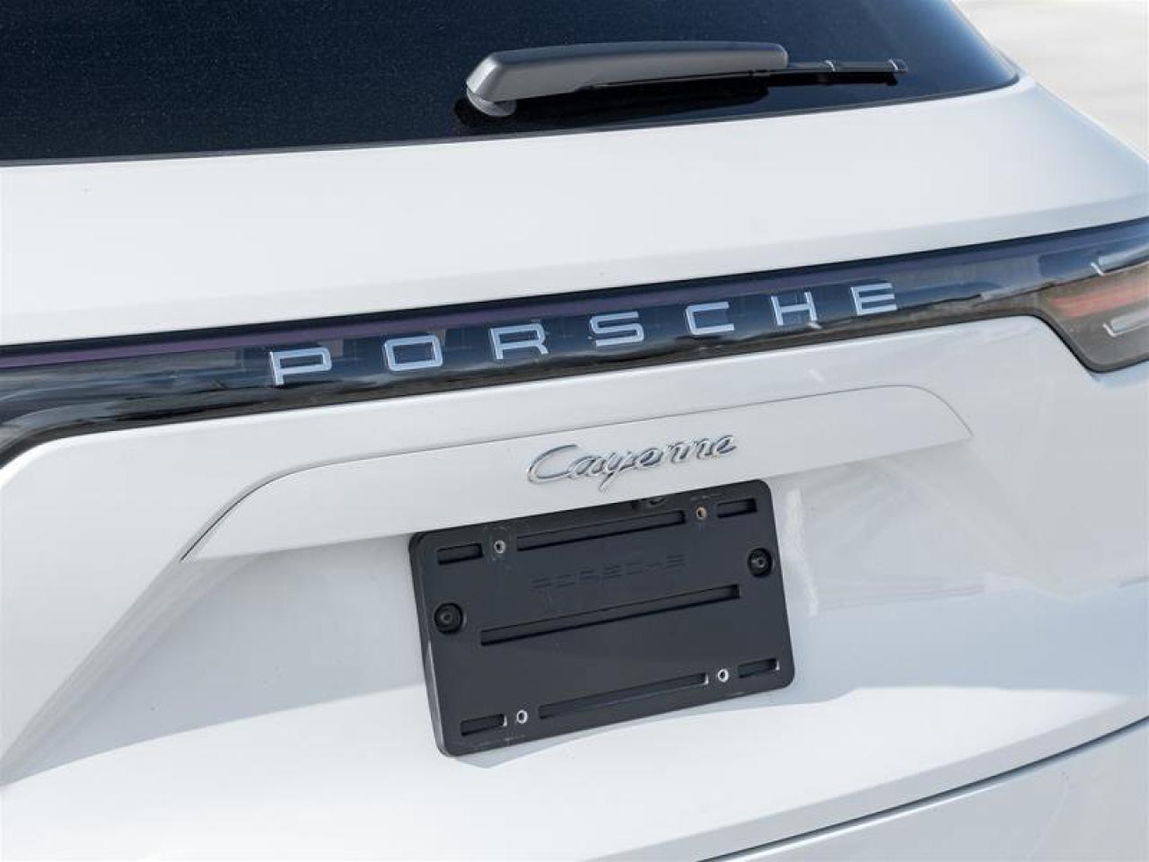 2023 Porsche Cayenne AWD Premium Pkg Soft Close Doors Heated Windshield Photo