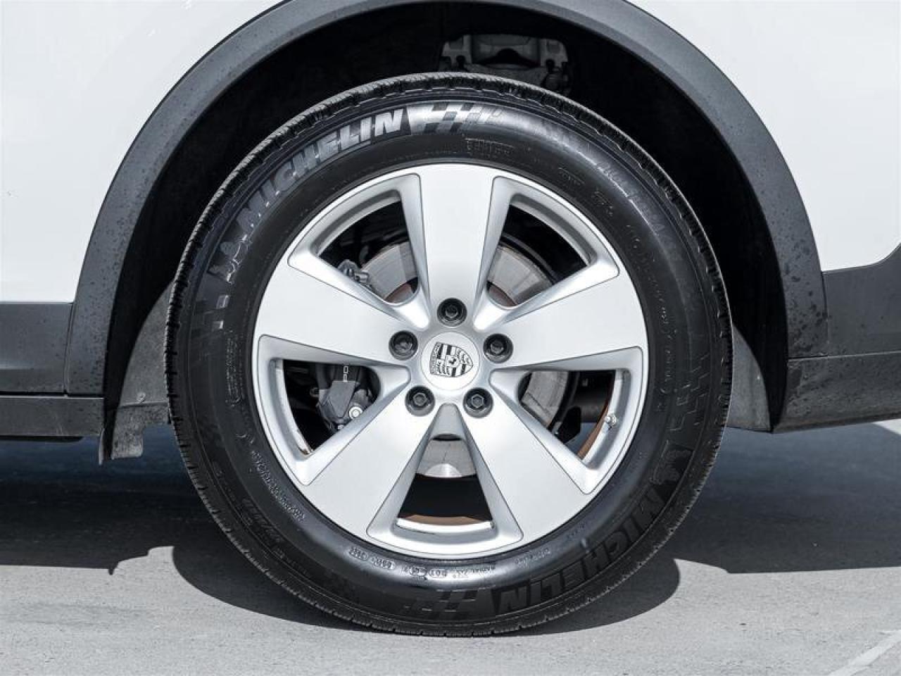 2023 Porsche Cayenne AWD Premium Pkg Soft Close Doors Heated Windshield Photo