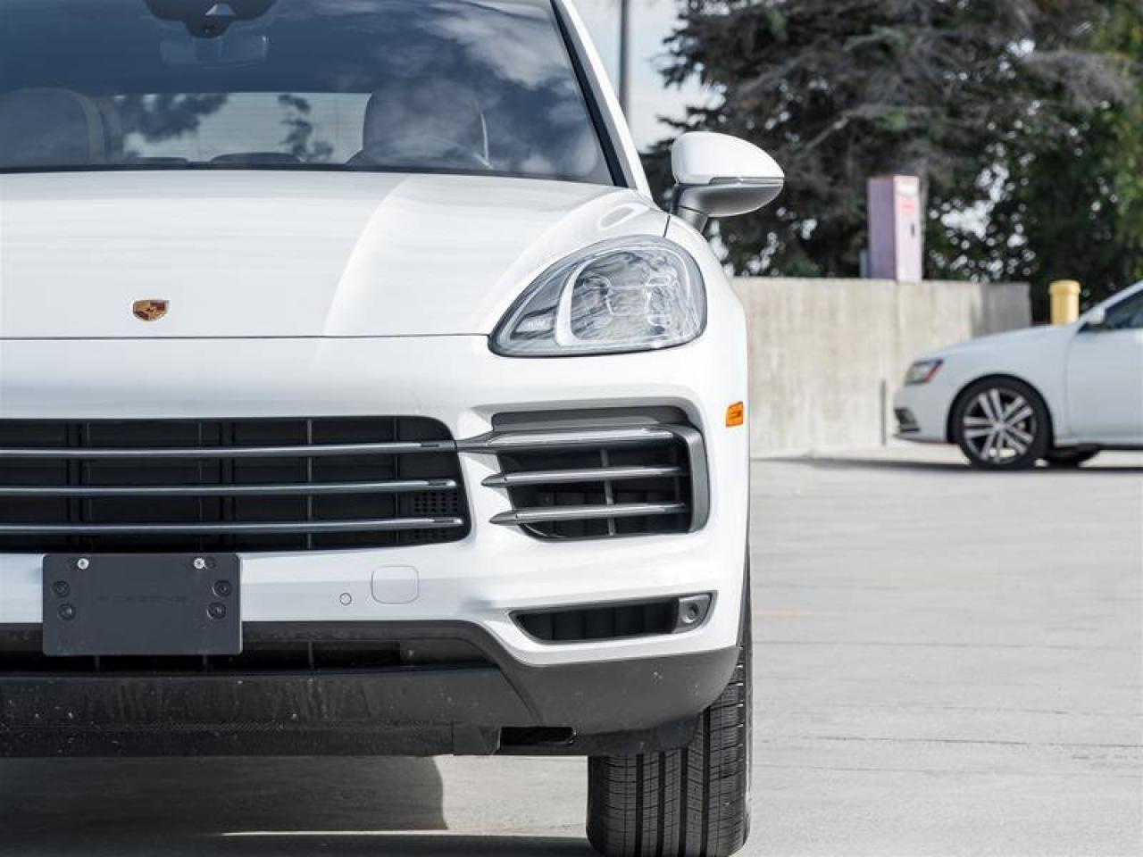 2023 Porsche Cayenne AWD Premium Pkg Soft Close Doors Heated Windshield Photo