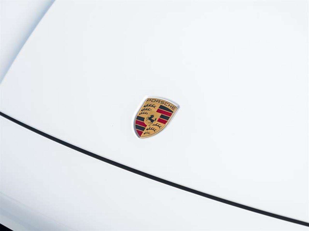 2023 Porsche Cayenne AWD Premium Pkg Soft Close Doors Heated Windshield Photo