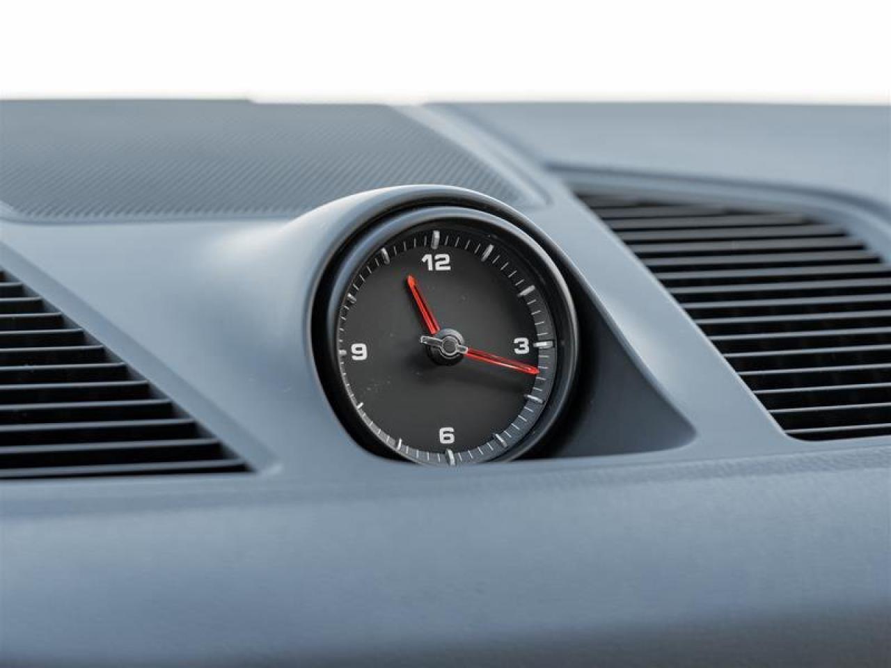 2023 Porsche Cayenne AWD Premium Pkg Soft Close Doors Heated Windshield Photo