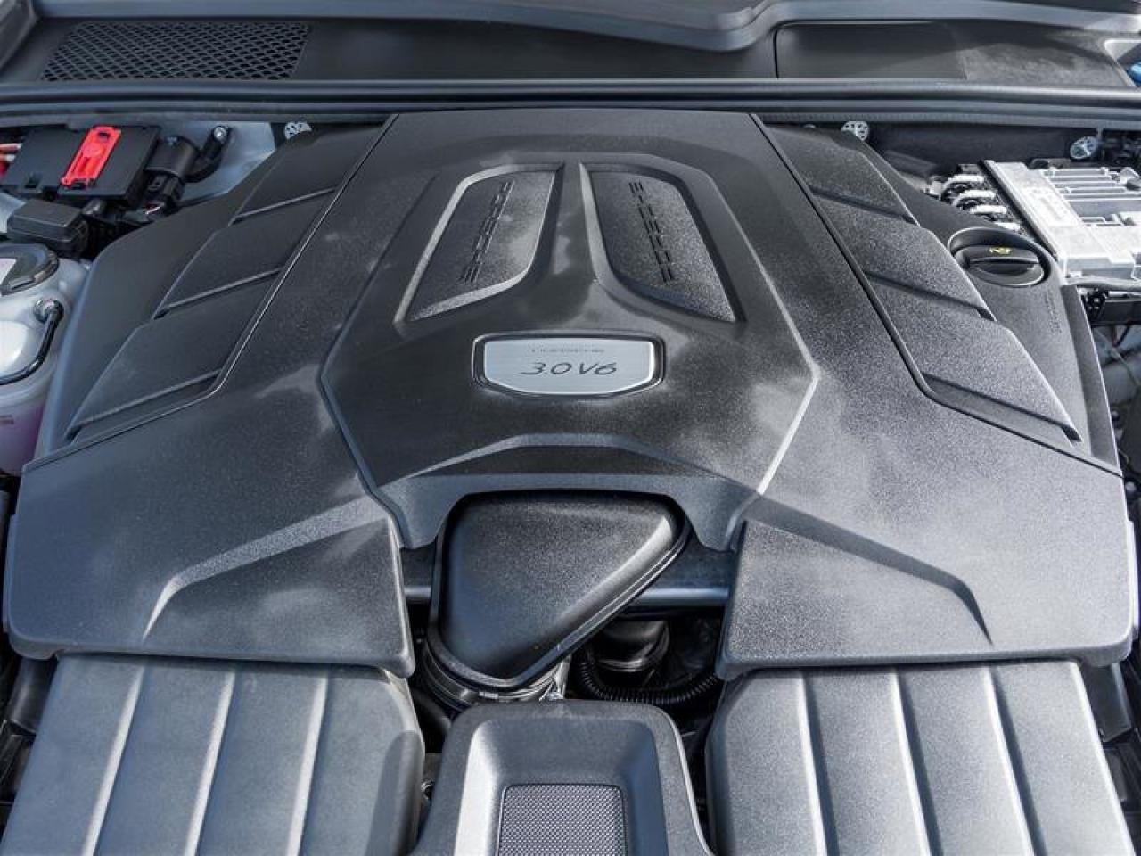 2023 Porsche Cayenne AWD Premium Pkg Soft Close Doors Heated Windshield Photo