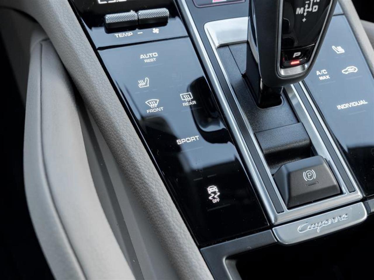 2023 Porsche Cayenne AWD Premium Pkg Soft Close Doors Heated Windshield Photo