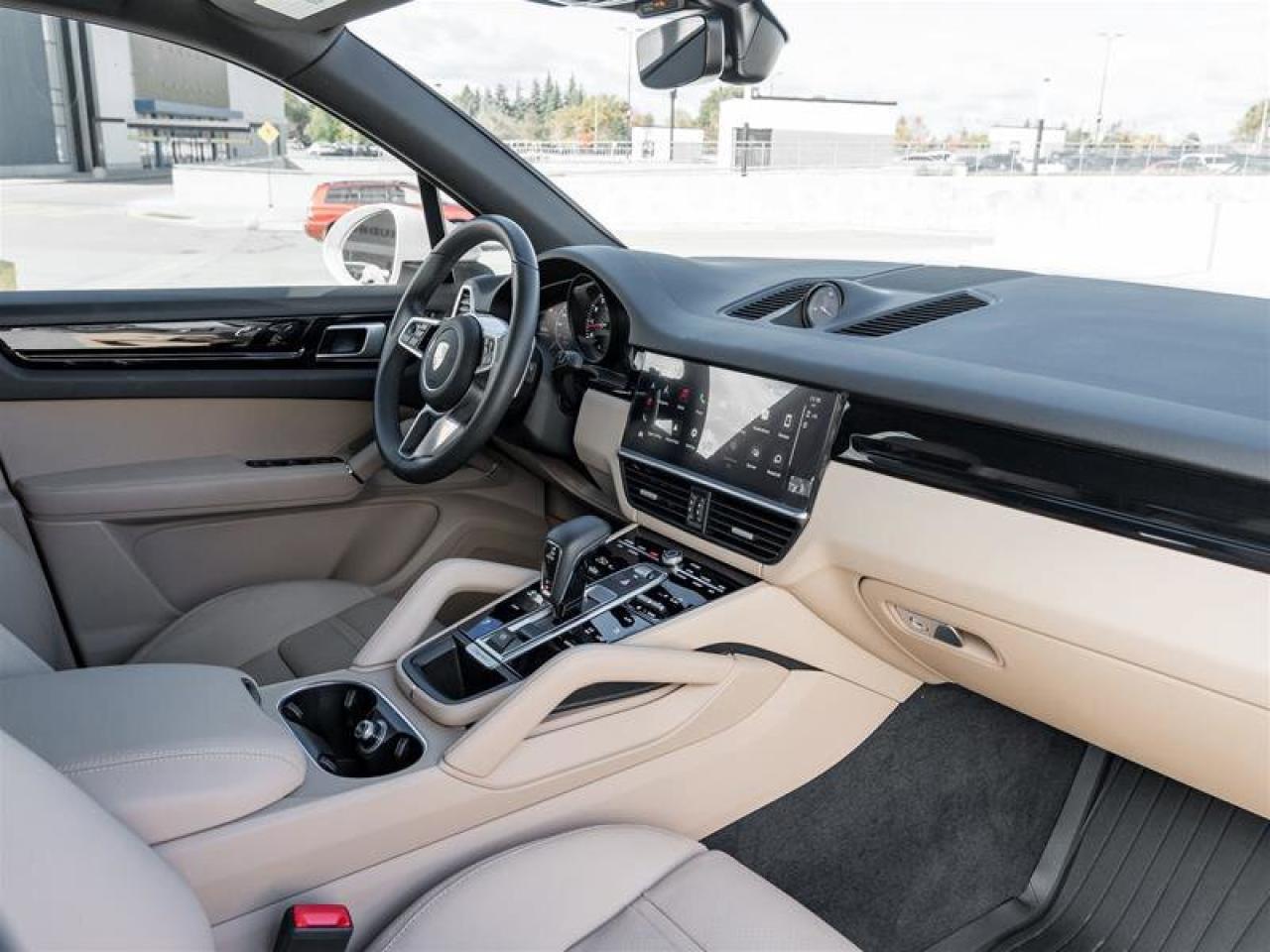 2023 Porsche Cayenne AWD Premium Pkg Soft Close Doors Heated Windshield Photo