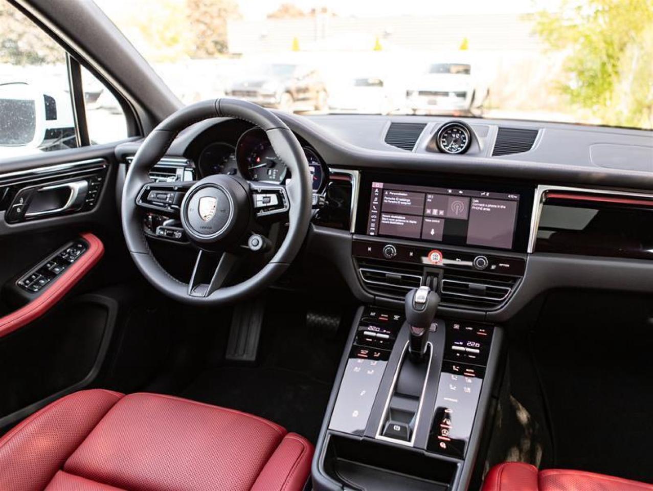 2025 Porsche Macan T AWD Photo