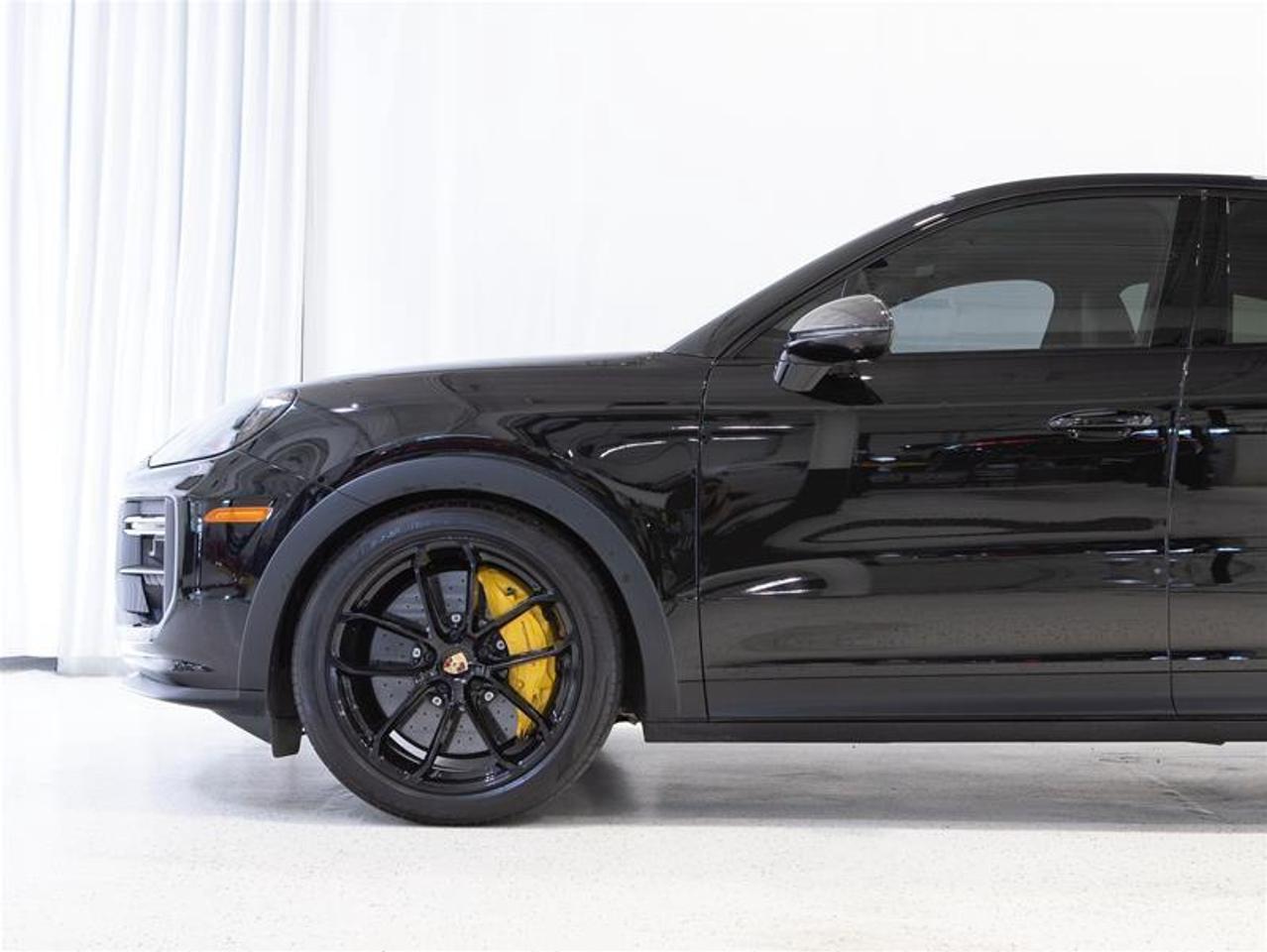 2024 Porsche Cayenne Turbo GT Coupe AWD Photo4