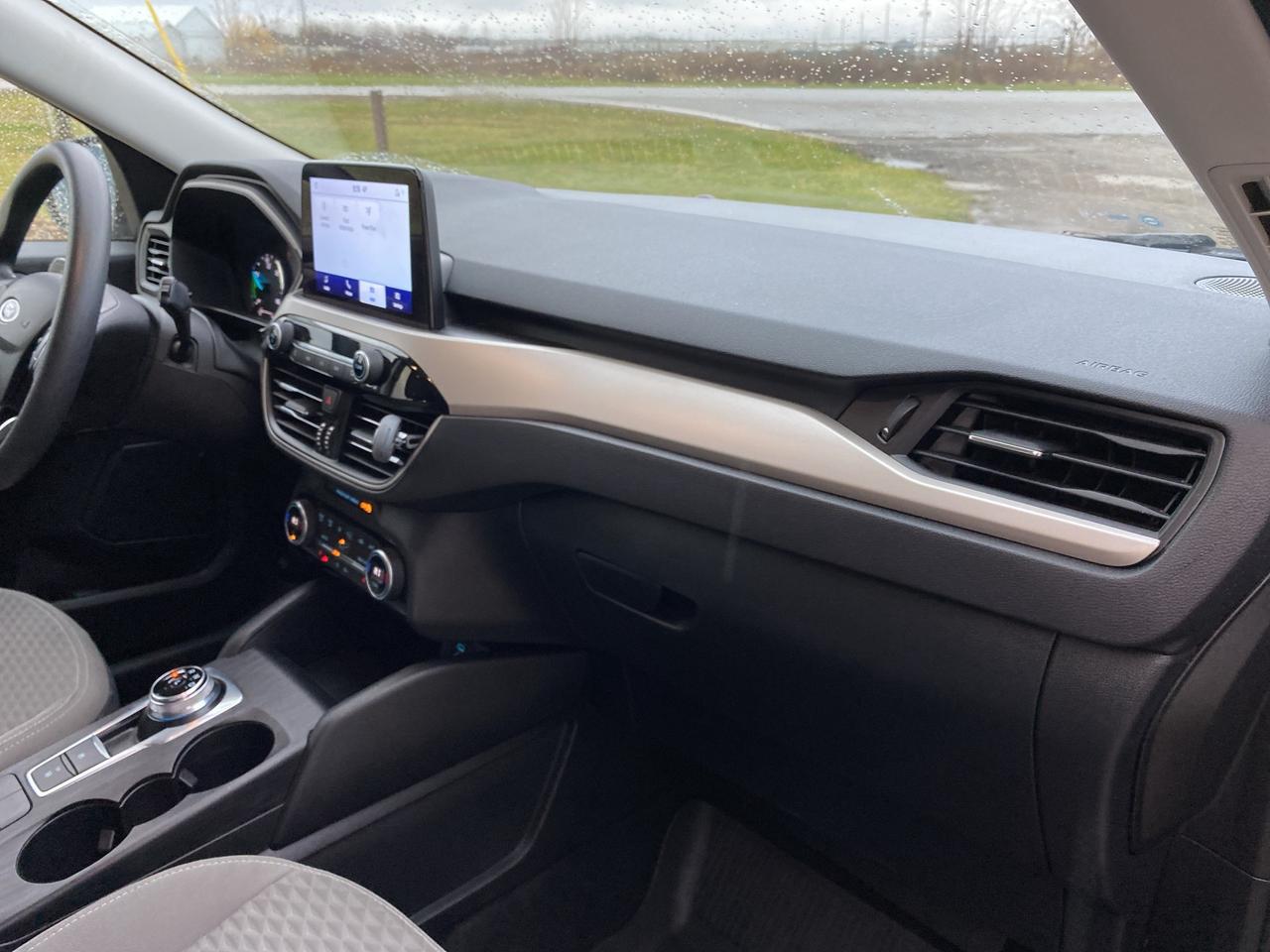 2021 Ford Escape Hybrid, AWD Photo