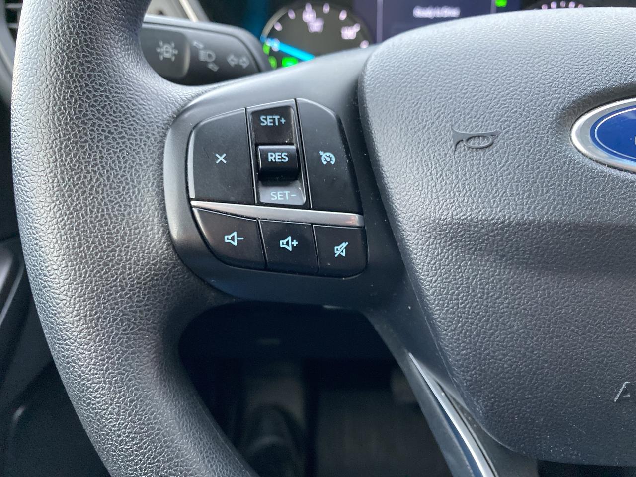 2021 Ford Escape Hybrid, AWD Photo