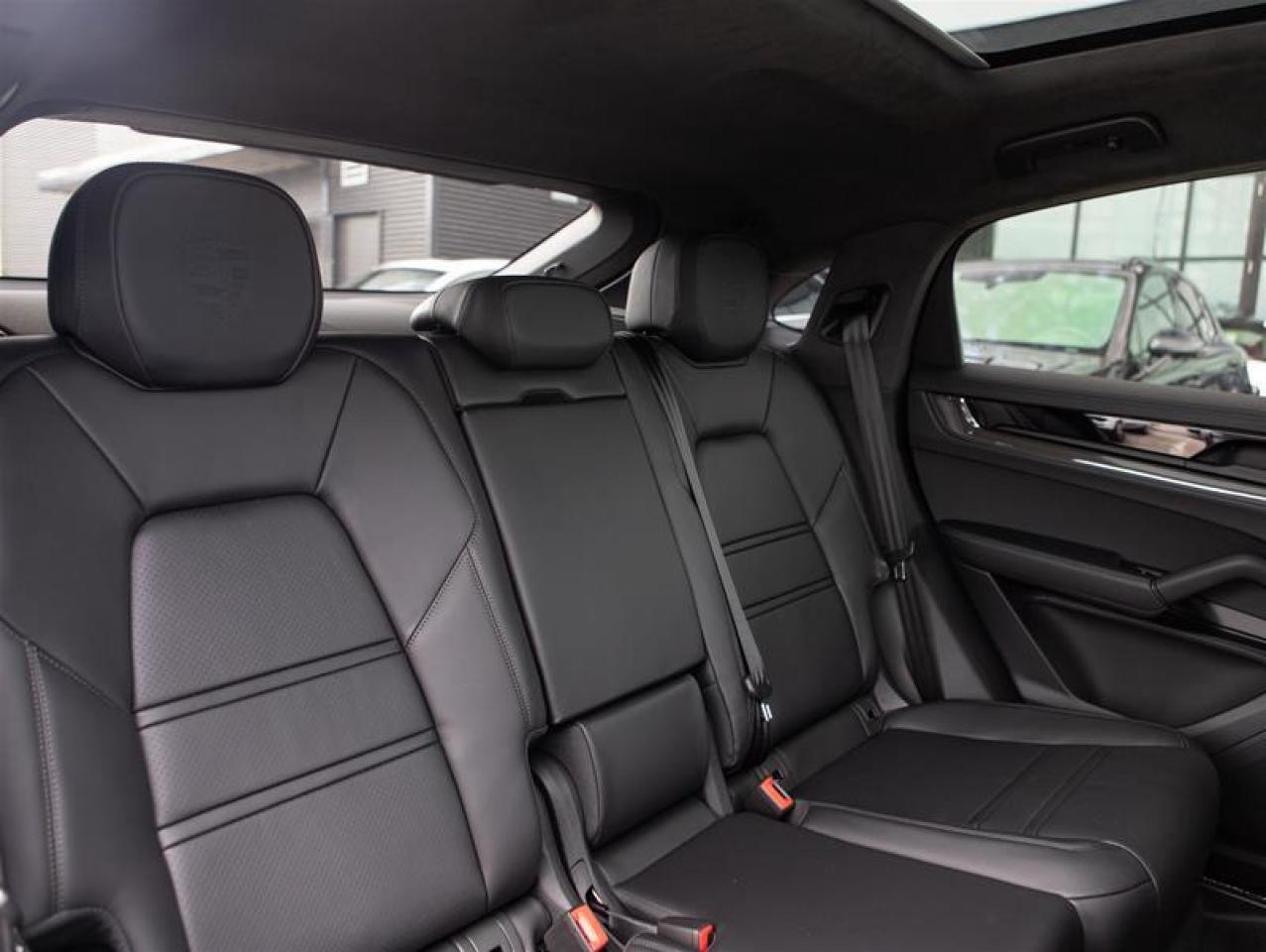 2025 Porsche Cayenne GTS Coupe AWD Photo