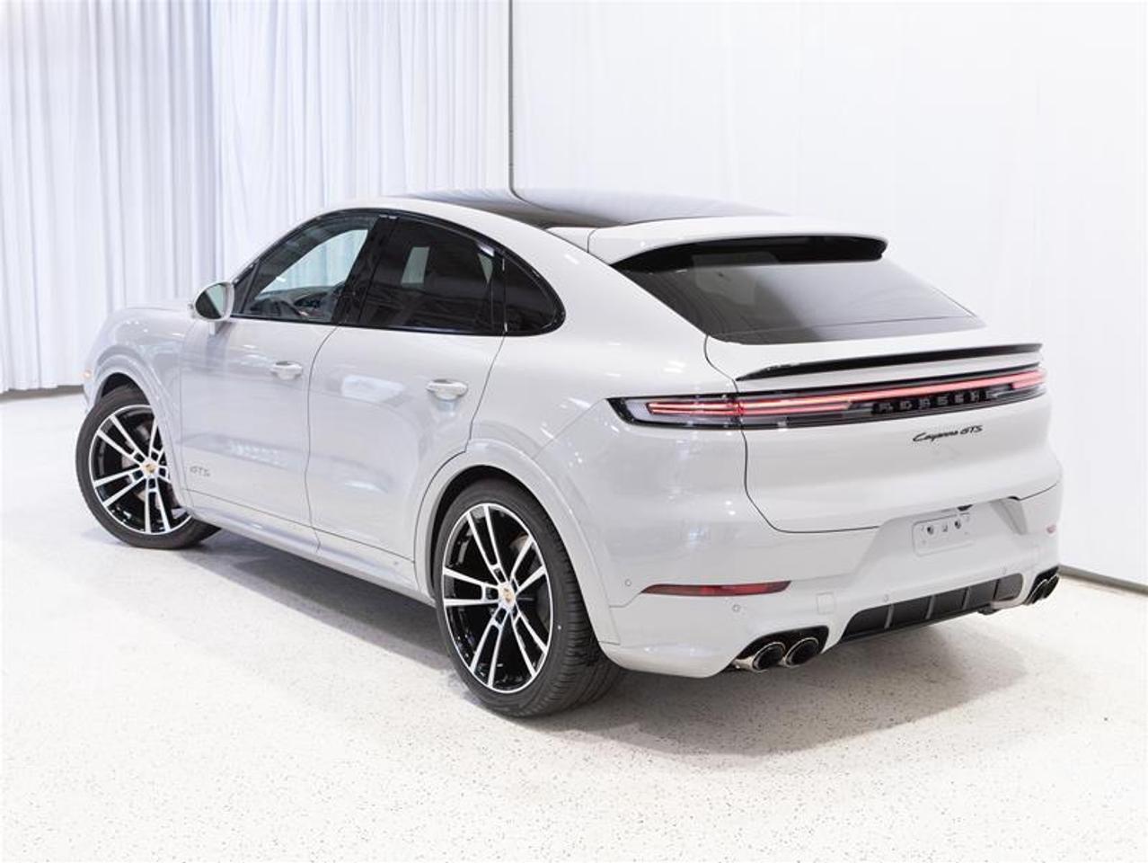 2025 Porsche Cayenne GTS Coupe AWD Photo3