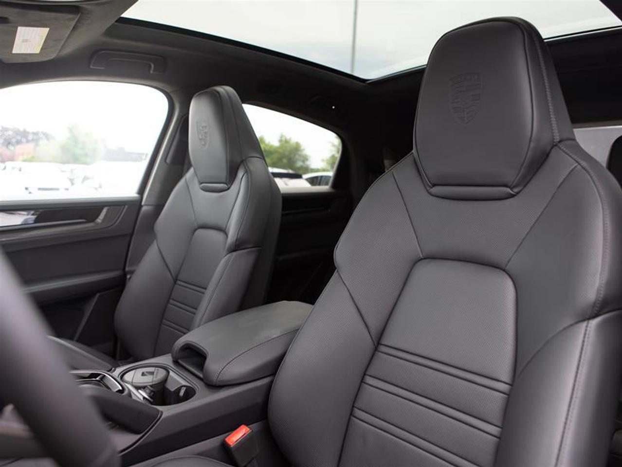 2025 Porsche Cayenne GTS Coupe AWD Photo