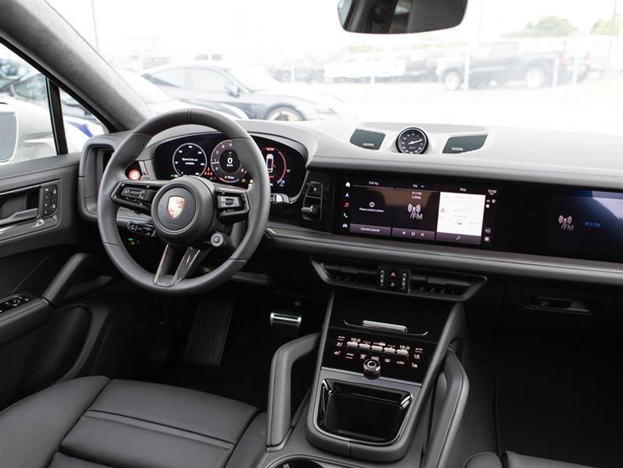 2025 Porsche Cayenne GTS Coupe AWD Photo